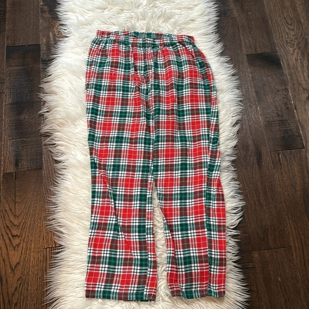 Trendy Plaid Pajamas Set - Picture 3 of 3